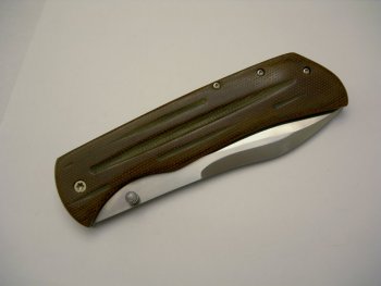 Large Nesmuck framelock folder closed.jpg